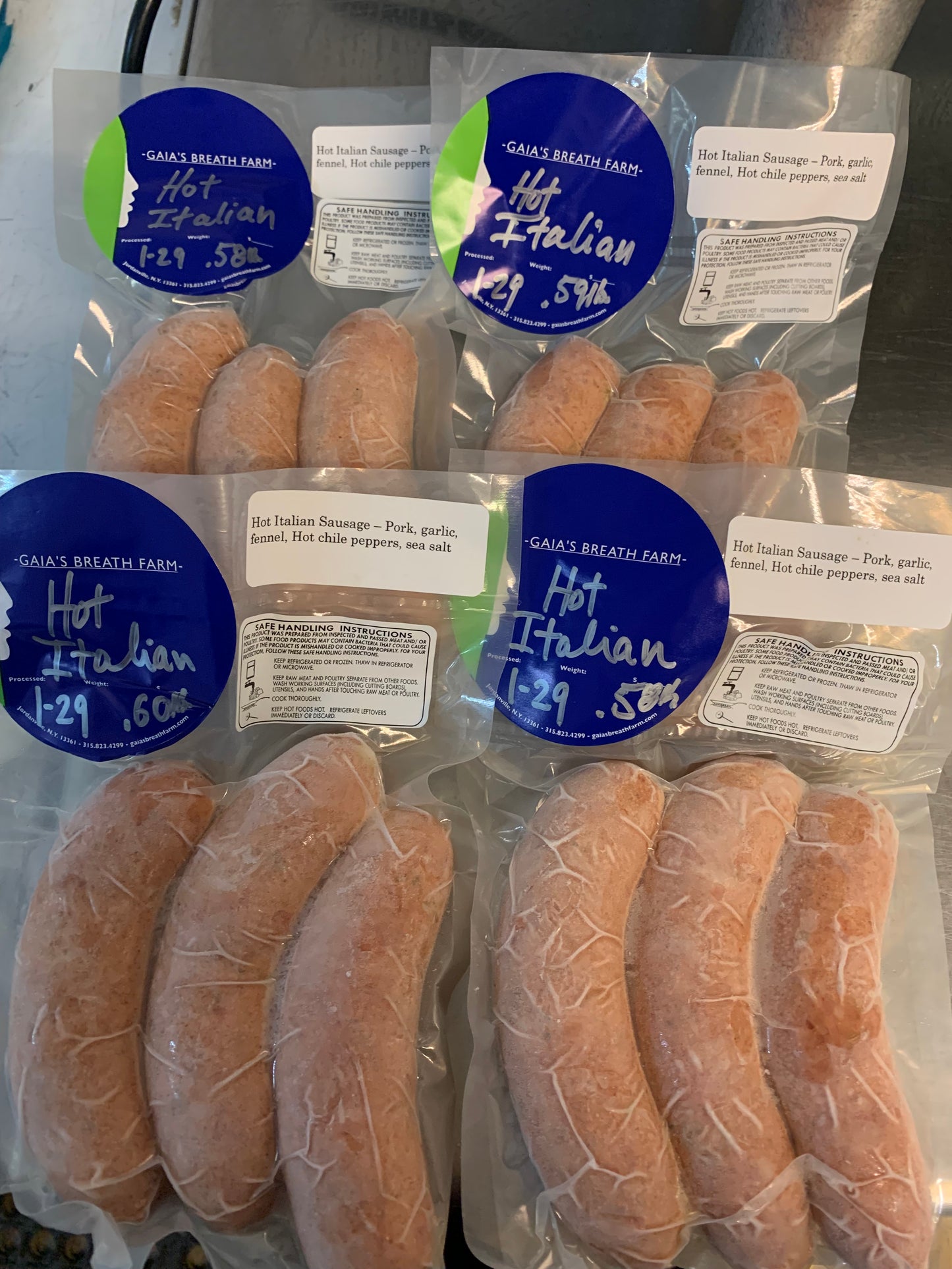 Hot Italian sausage - 4 pack